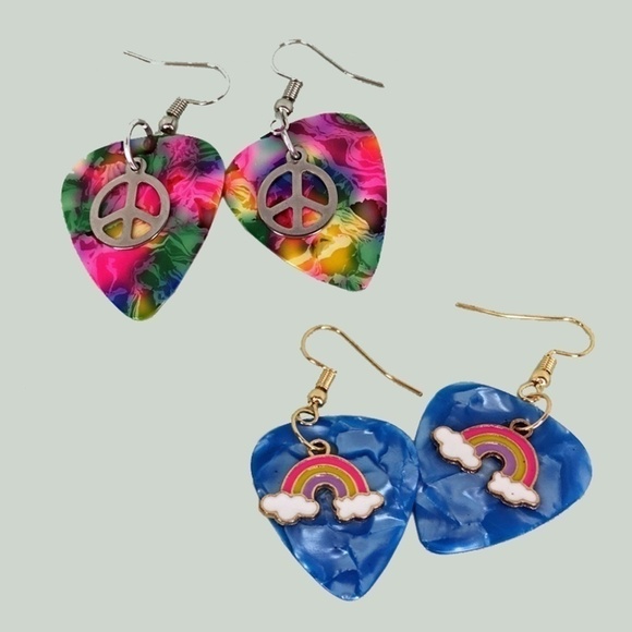 2 PR Earrings Hand Crafted Recycled Guitar Picks Rainbows & Hippie Peace Symbols - Picture 4 of 6